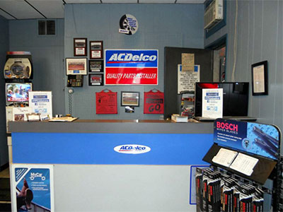 Kings Complete Auto Center - Front Desk